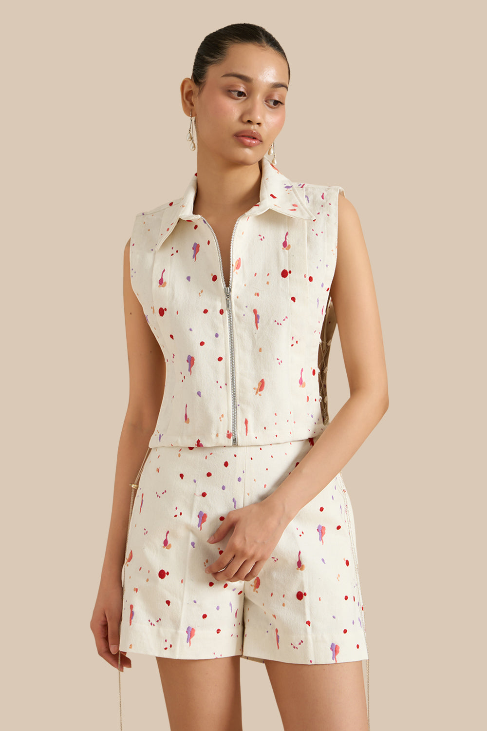 White Denim Embroidered Collar Pleat Bib Set