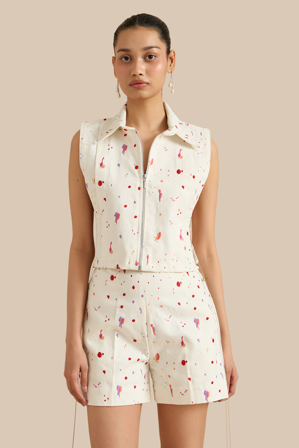 White Denim Embroidered Collar Pleat Bib Set