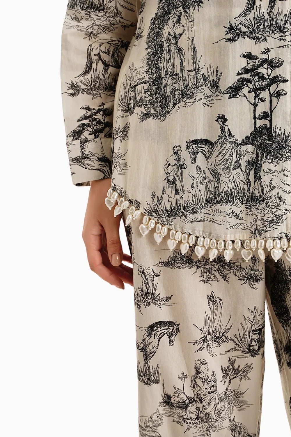 Black White Cotton Noble Ground Set